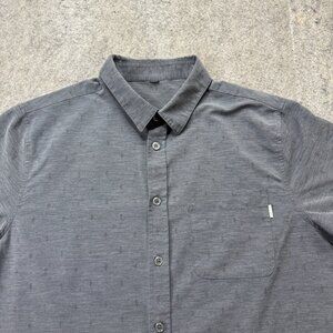 Vuori Bridge Button Up Shirt Men M Blue Short Sleeve Performance Stretch V184